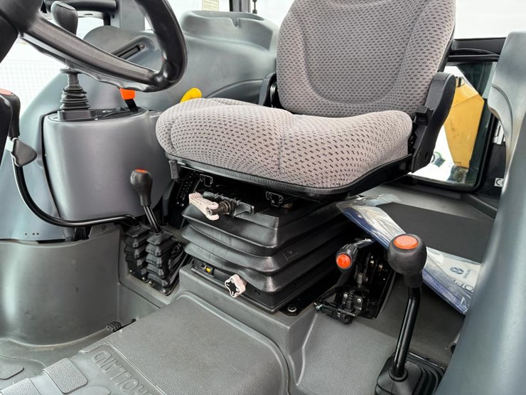 new-holland-tn75d-image-46