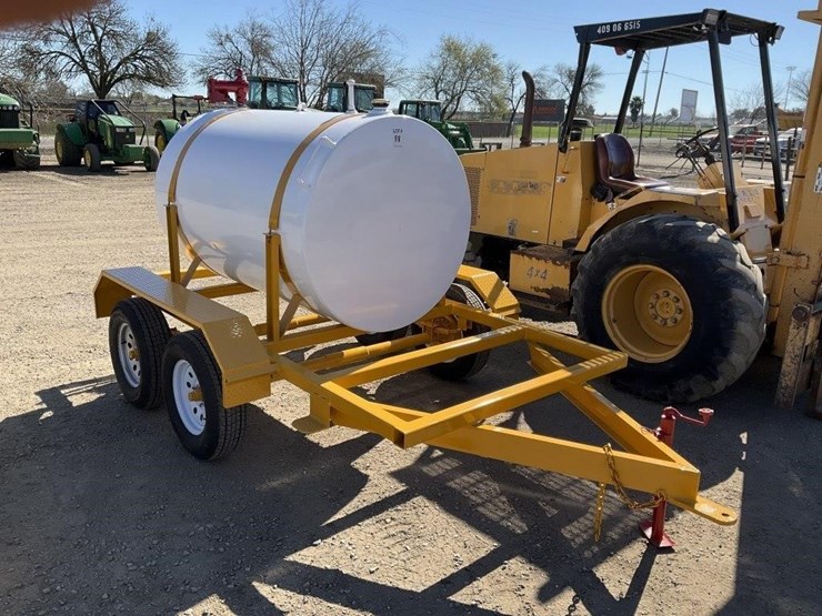 custom-500g-dual-axle-fuel-wagon-image-3