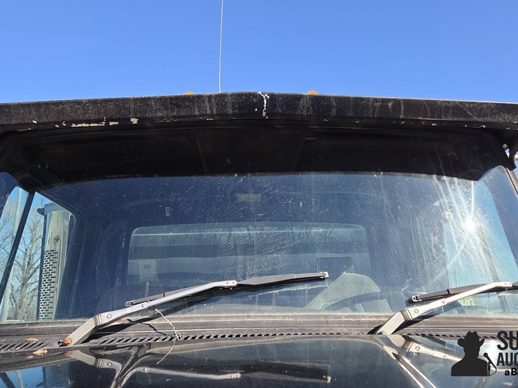 1982-ford-lnt9000-image-16