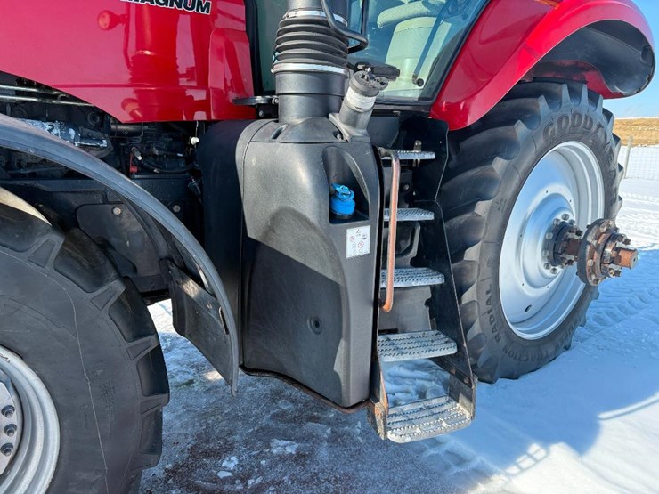 case-ih-magnum-250-image-14