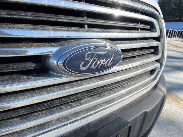 2019-ford-transit-image-9