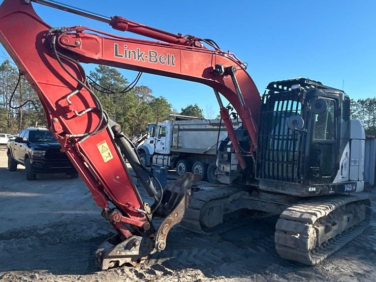 2020-link-belt-145x4-zero-swing-hydraulic-excavator-image-1