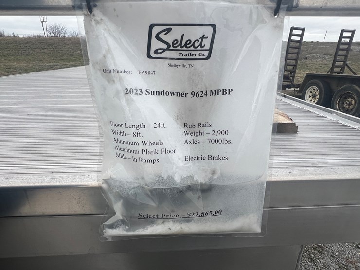 2023-sundowner-96"-image-11