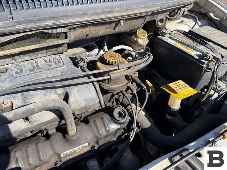 2001-dodge-grand-caravan-image-30