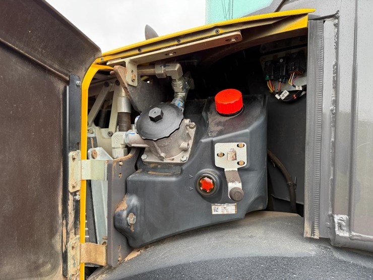 2022-new-holland-w80c-image-42