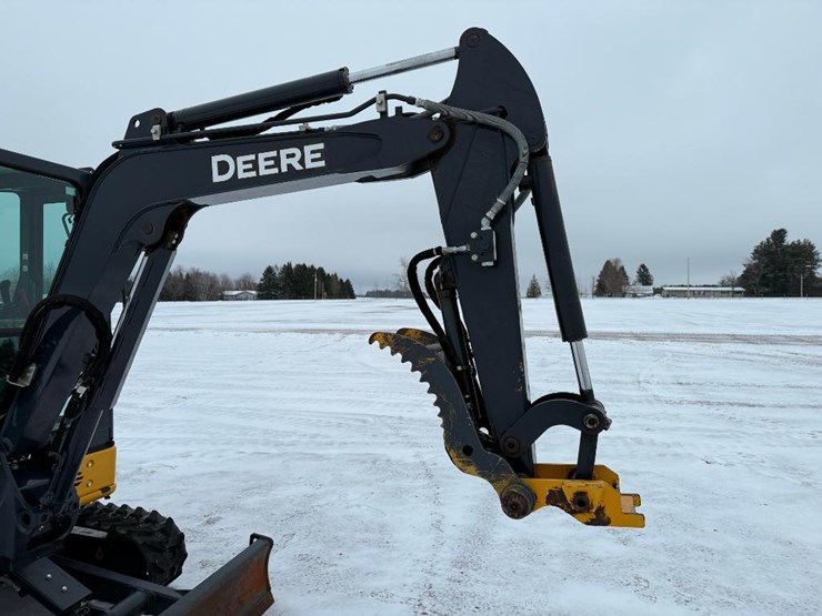 deere-30g-image-32