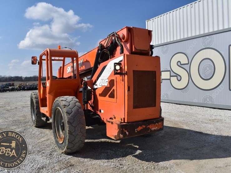 2015-sky-trak-8042-image-14