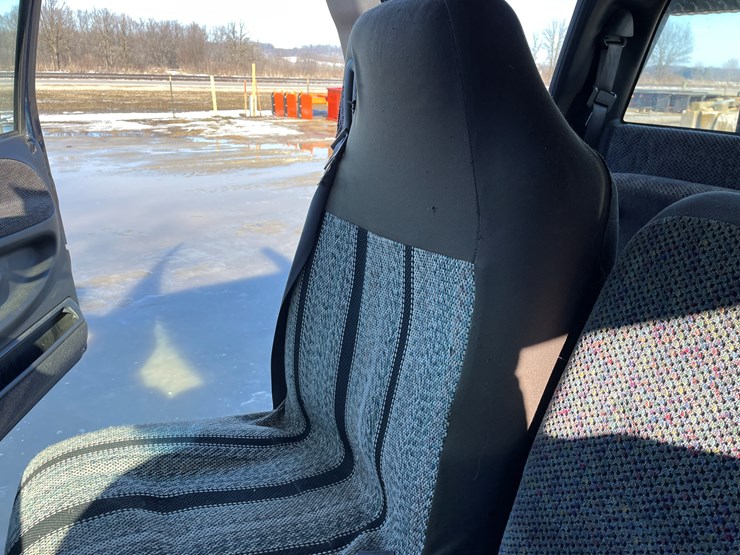 2001-dodge-ram-2500-image-80