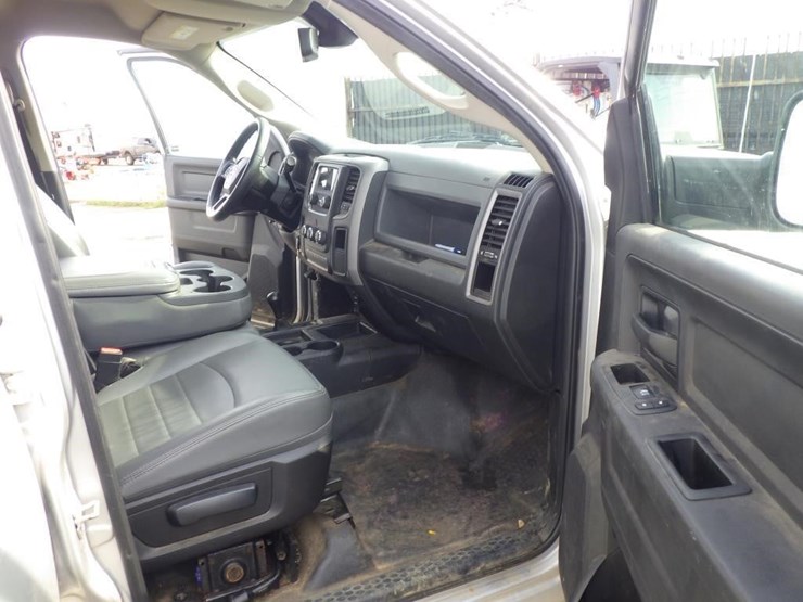 2018-dodge-2500-image-6