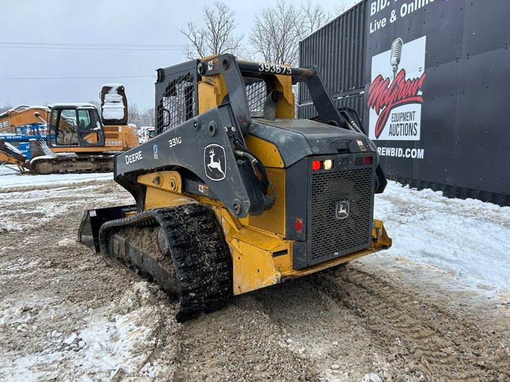 2021-deere-331g-image-2