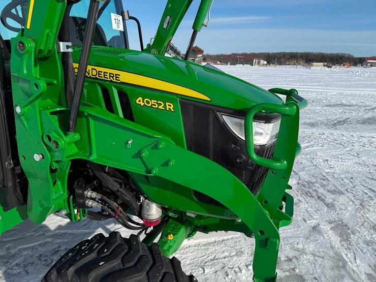 john-deere-4052r-image-36