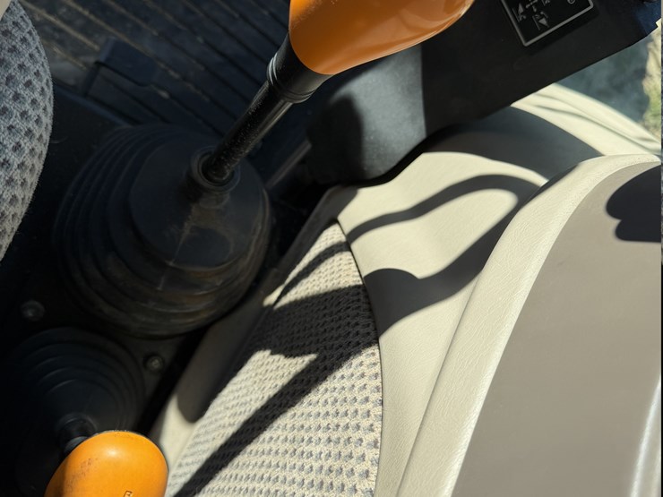 2020-john-deere-5090e-image-14