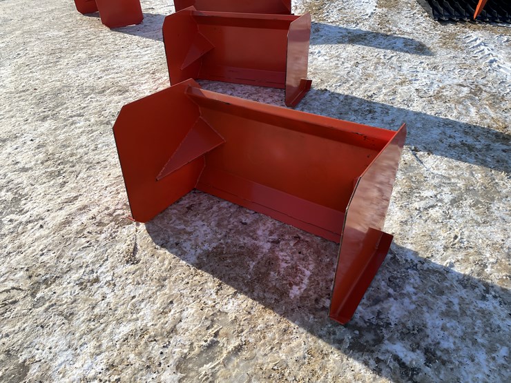 #2517-•-new-kc-mini-36"-snow-pusher-image-1