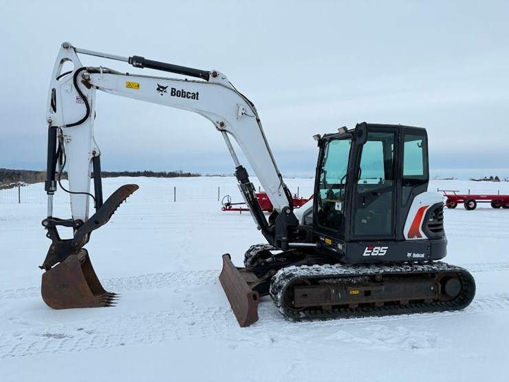 bobcat-e85-image-1