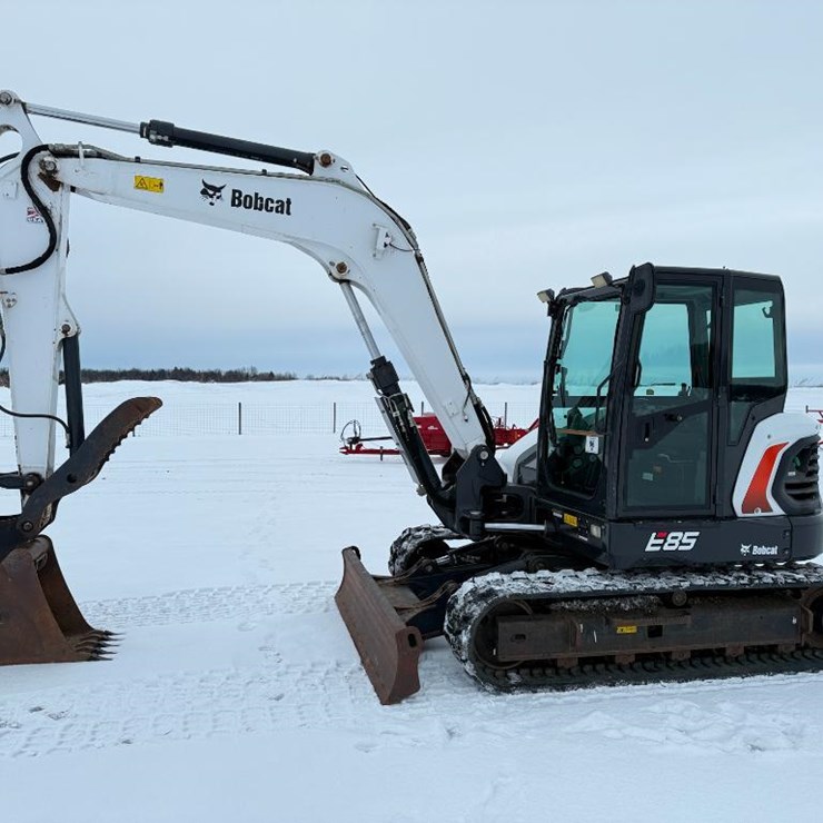 BOBCAT E85