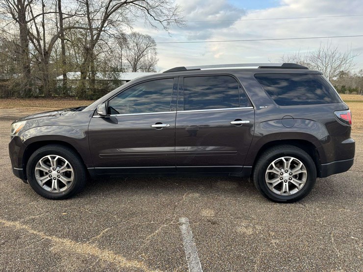 2016-gmc-acadia-slt-image-8