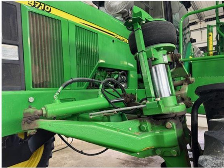2004-john-deere-4710-image-97