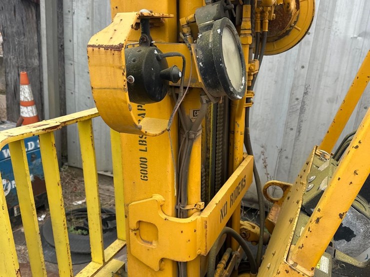 hyster-s60xls-6000lb-forklift-image-9