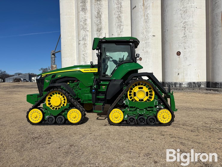 2023-john-deere-8rx-370-image-8