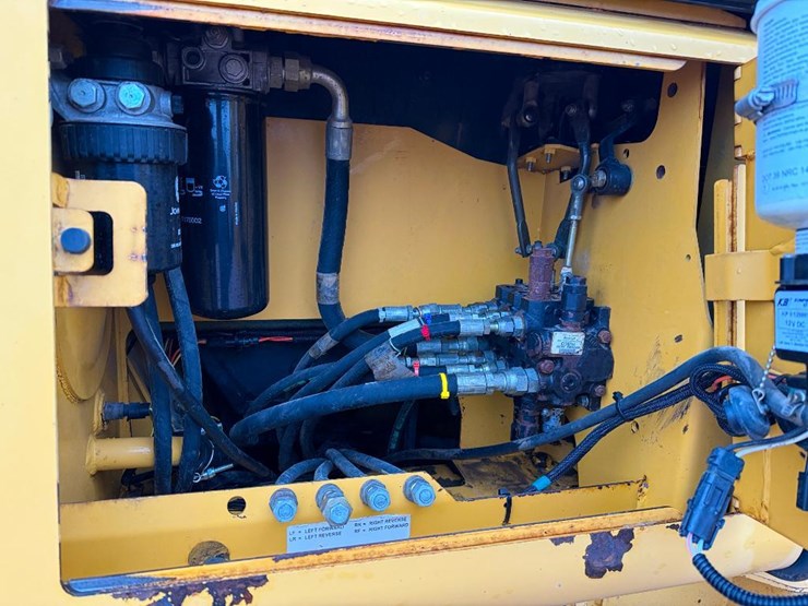 deere-550j-lgp-image-34