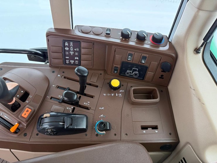 john-deere-6420-image-48