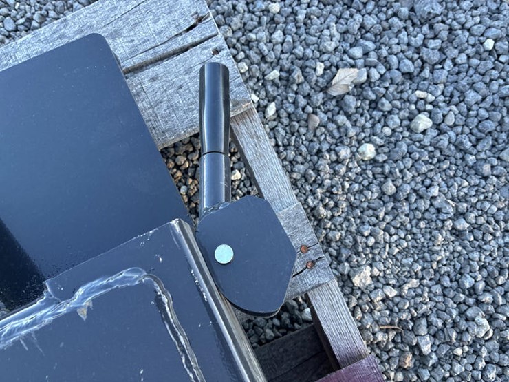 #115415-•-skidsteer-mt-3pt-hitches-image-8