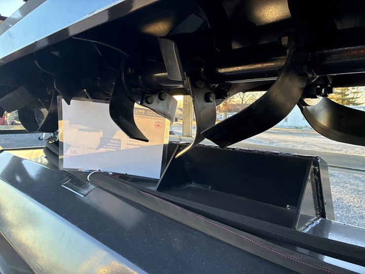 #115392-•-wolvorine-mt-tiller-image-3