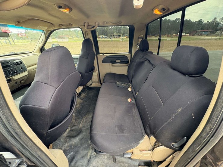 2005-ford-f350-image-19