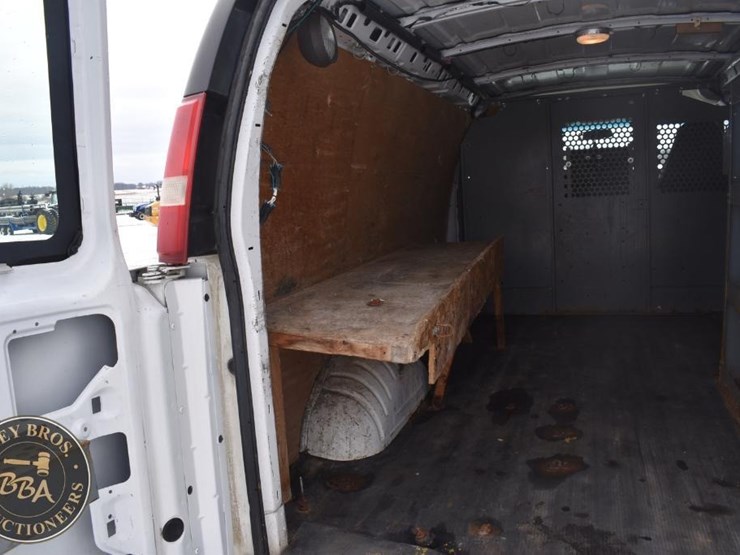 2008-chevrolet-express-1500-image-41