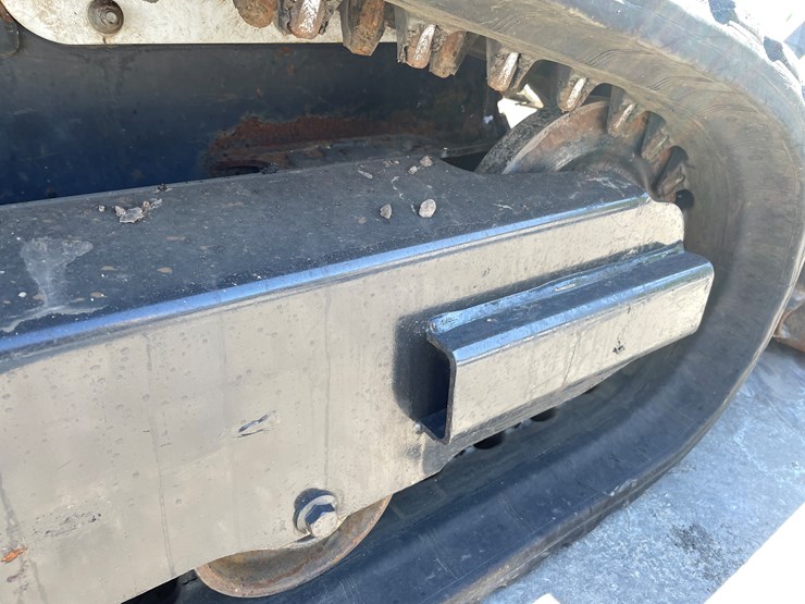 2022-bobcat-t450-image-37