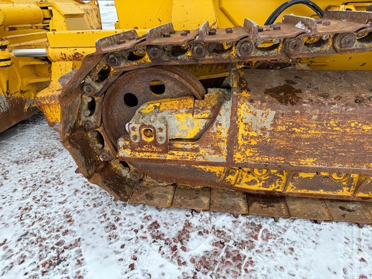 komatsu-d37ex-21-image-9