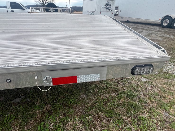 2023-sundowner-96"-image-6