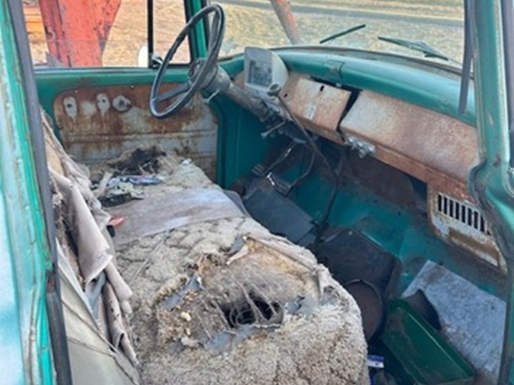 1959-international-b-image-8