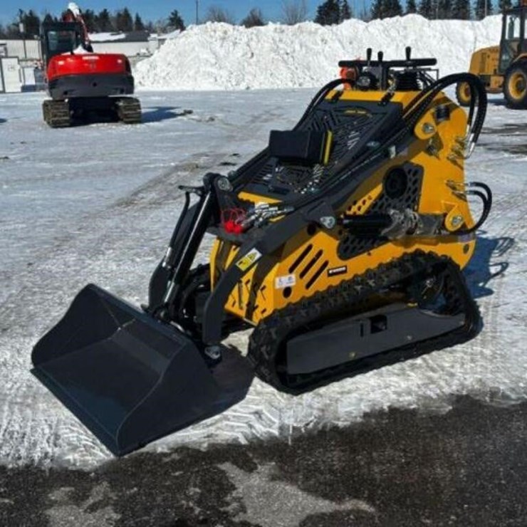 UNUSED 2025 SDLANCH SDLL60 Skid Steer