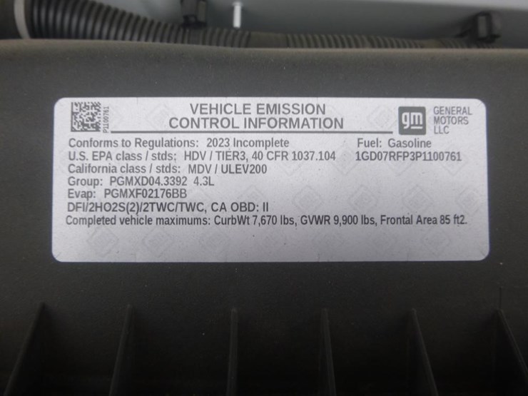 2023-gmc-3500-image-17