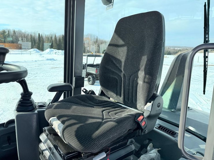 2016-volvo-l35g-image-48