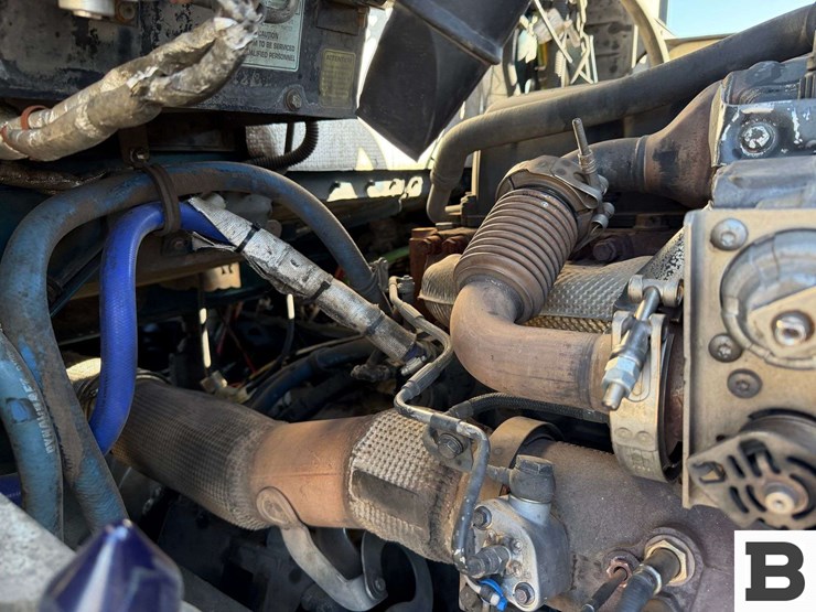 2015-kenworth-t800-image-51