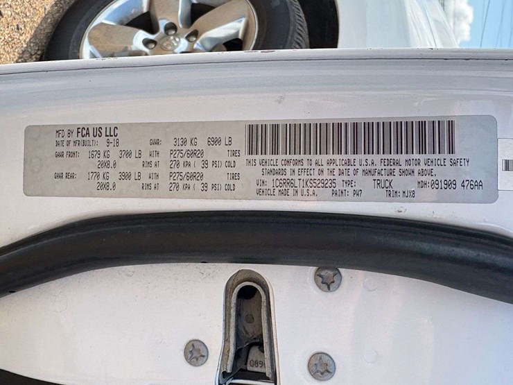 2019-dodge-ram-1500-image-25