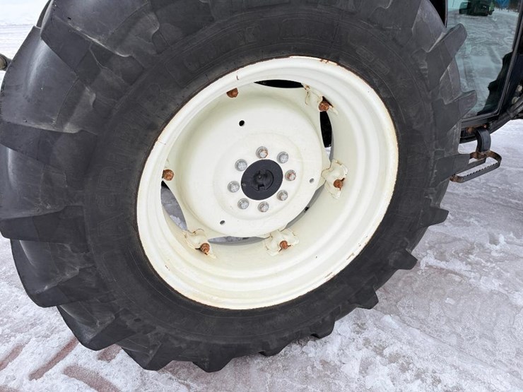 new-holland-t4030-image-9