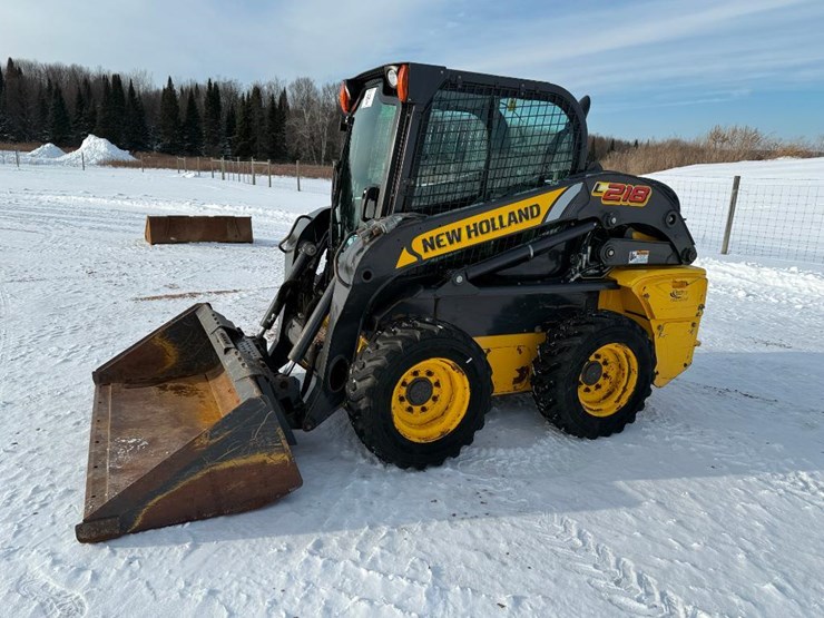 new-holland-l218-image-1