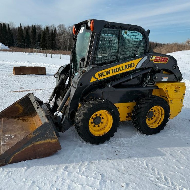 NEW HOLLAND L218
