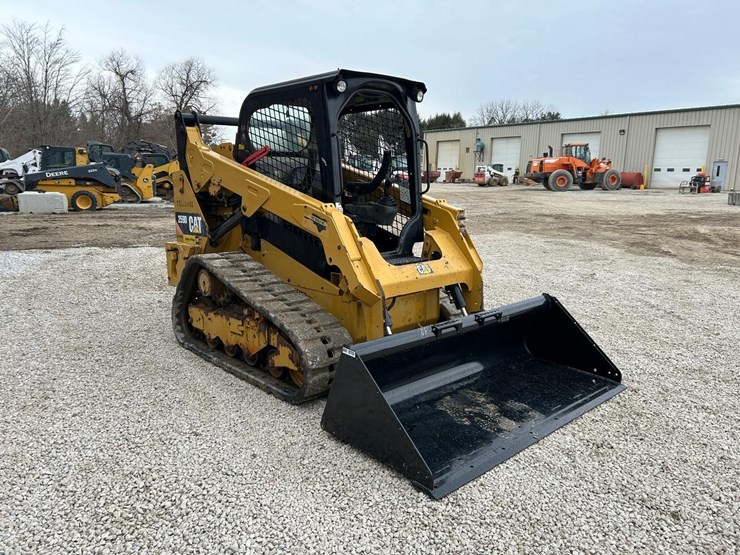 2015-caterpillar-259d-image-6