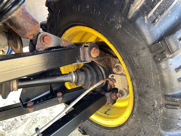 2009-john-deere-gator-image-39