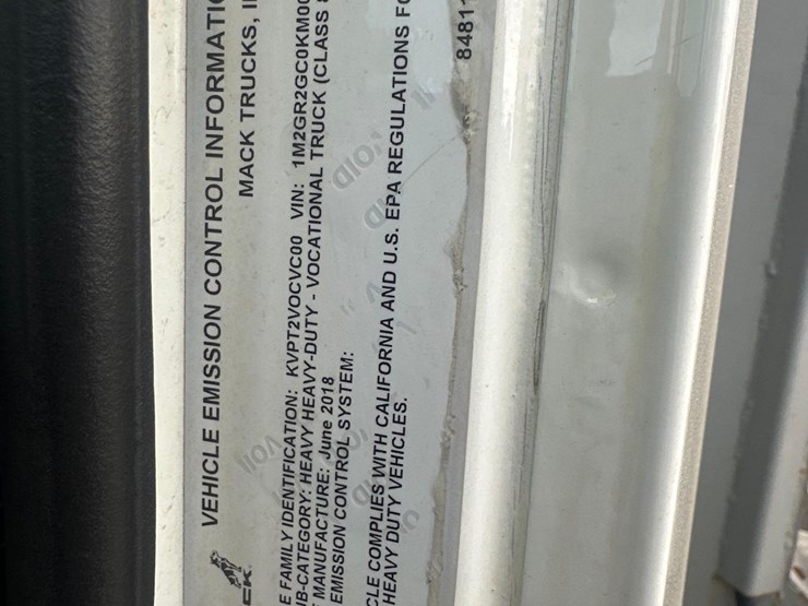 2019-mack-gr64b-quad/a-dump-truck-image-20