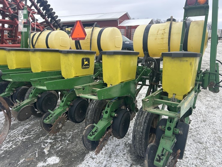 1996-john-deere-1750-image-8