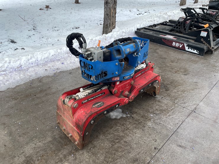 #164-•-cmp-hg-82-mini-excavator-rotating-clam-image-3