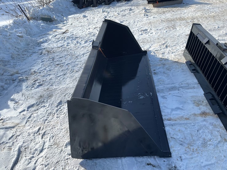 #2502-•-new-kc-84"-snow/litter-skid-steer-bucket-image-4