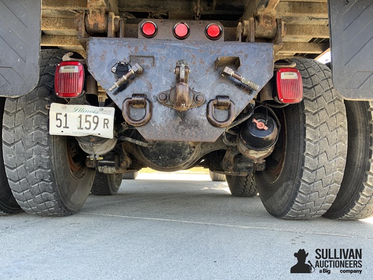 2009-sterling-l7500-image-9