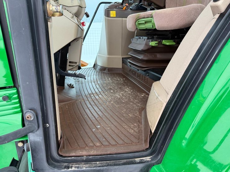 john-deere-6420-image-41