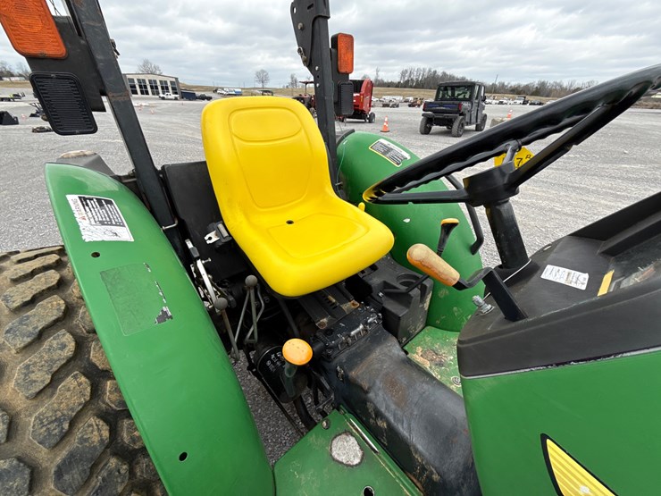 john-deere-5205-image-16